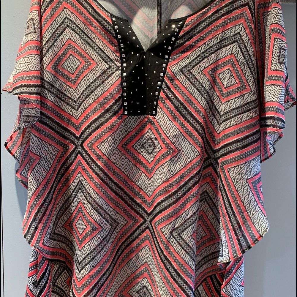 Short sleeved blouse